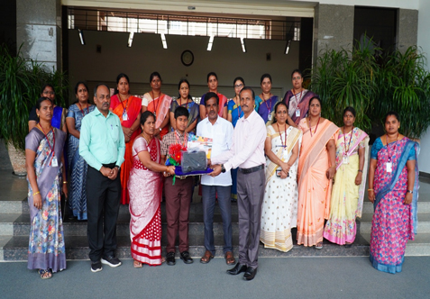 The Department of Art , Senthil Public School has demonstrated their commitment in holisitic development by motivating 571 children from Montessori to Class VIII, to take part in State Level Inter School Competition.